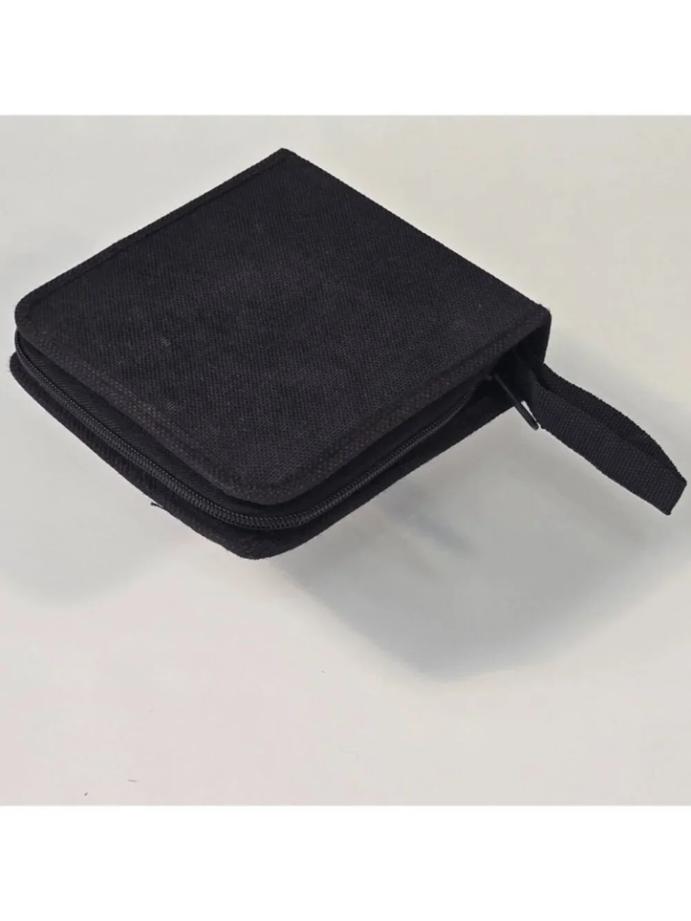 Black Disc Holder Zippered Case Storage Holds 24 CD DVD Blu Ray Discs